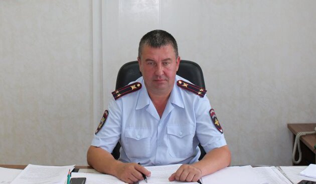 Начальник Ковернинского отдела МВД проткнул себя ножницами, чтобы избежать ареста